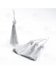 Borla metalizada plateada