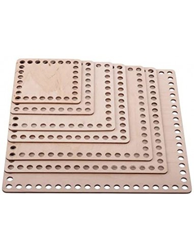 Base de madera troquelada cuadrada
