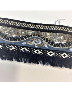 Galón étnico con fleco