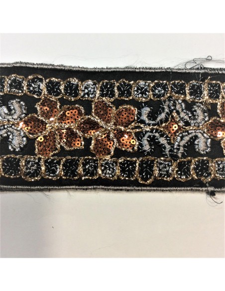 Galón bordado lentejuelas