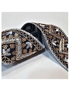 Galón vaquero con bordado dorado