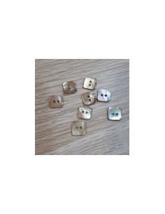 Botón nacar cuadrado